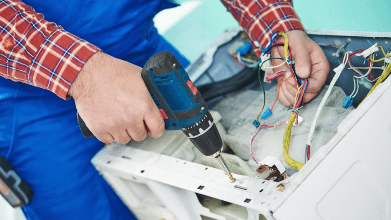 Ataşehir Vestfrost Vestfrost çamaşır makinesi kart tamiri – Su almama arızası orijinal parça ile giderildi. - Teknik servis örneği